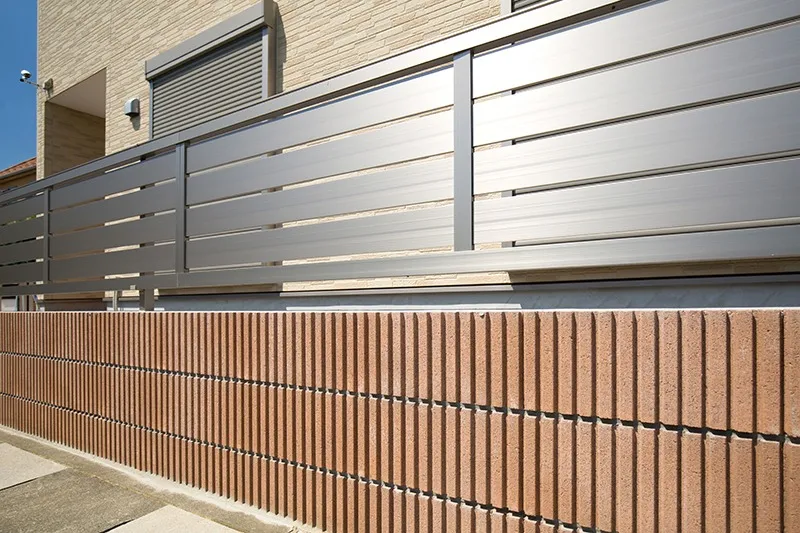 外構施工(ブラインド)|千葉で安いエクステリア施工